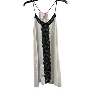 Vintage ivory sheer black lace negligée spaghetti strap Cosmopolitan SZ L